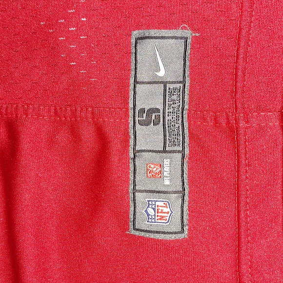 Youth Nike NFL Buccaneers Jersey - Picture 5 of 7